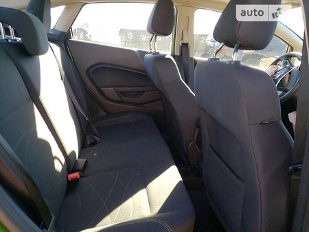 Ford Fiesta 2019  випуску Луганськ з двигуном 0 л бензин седан автомат за 6700 долл. 