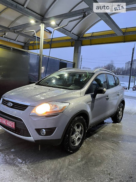 Ford Kuga 2011  випуску Львів з двигуном 2 л дизель позашляховик автомат за 11900 долл. 