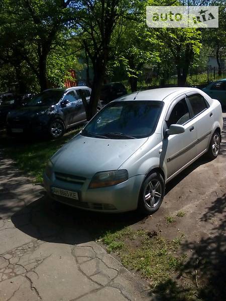 Chevrolet Aveo 2005  випуску Донецьк з двигуном 1.5 л  седан механіка за 3500 долл. 