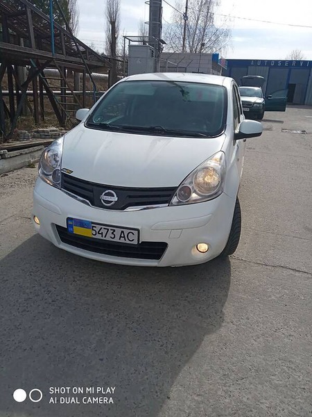 Nissan Note 2010  випуску Рівне з двигуном 1.5 л  мінівен механіка за 6450 долл. 