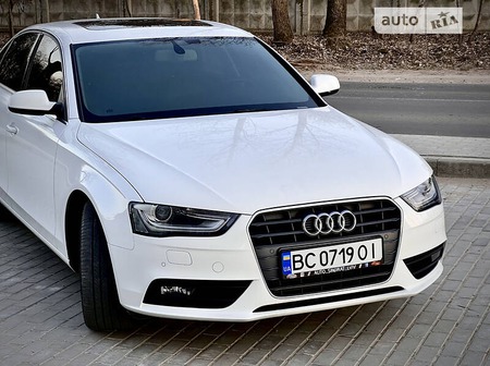 Audi A4 Limousine 2014  випуску Львів з двигуном 0 л дизель седан автомат за 17120 долл. 