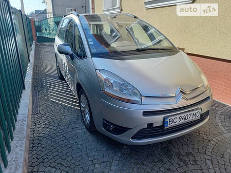 Citroen C4 Picasso 2009  випуску Львів з двигуном 1.6 л дизель мінівен автомат за 4800 долл. 