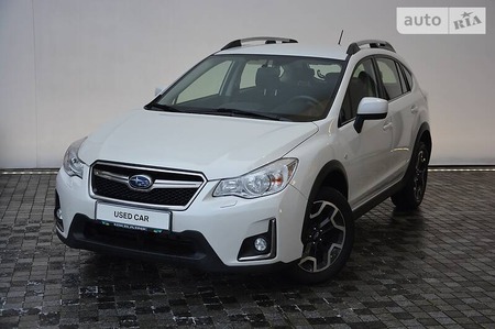 Subaru XV 2016  випуску Київ з двигуном 2 л бензин хэтчбек автомат за 16500 євро 