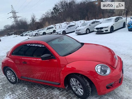 Volkswagen Beetle 2016  випуску Львів з двигуном 0 л бензин хэтчбек автомат за 9800 долл. 