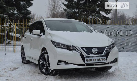 Nissan Leaf 2021  випуску Одеса з двигуном 0 л електро хэтчбек автомат за 31500 долл. 