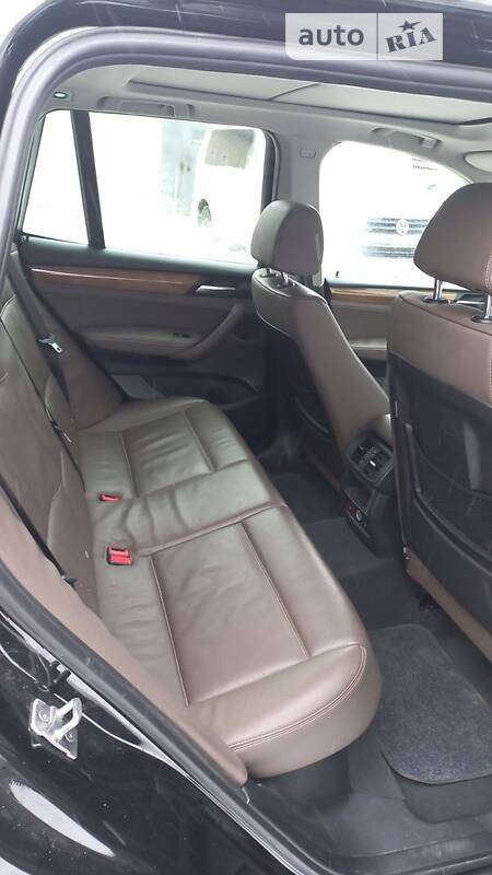 BMW X3 2011  випуску Дніпро з двигуном 0 л бензин позашляховик автомат за 14500 долл. 
