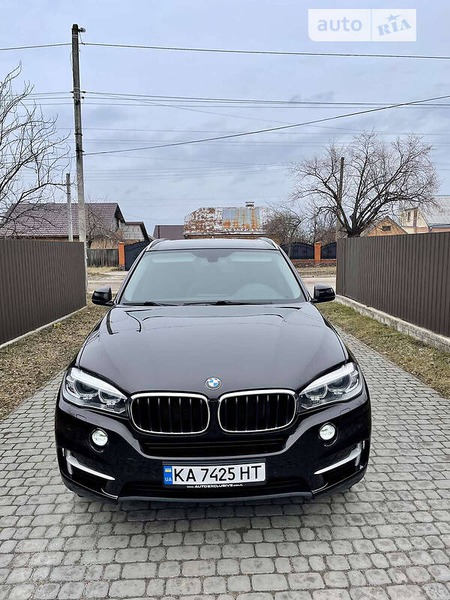 BMW X5 2014  випуску Житомир з двигуном 3 л дизель позашляховик автомат за 31750 долл. 