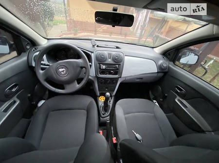 Dacia Sandero 2014  випуску Ужгород з двигуном 1.2 л  хэтчбек механіка за 7000 долл. 