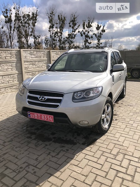 Hyundai Santa Fe 2006  випуску Луцьк з двигуном 2.2 л дизель позашляховик автомат за 9450 долл. 