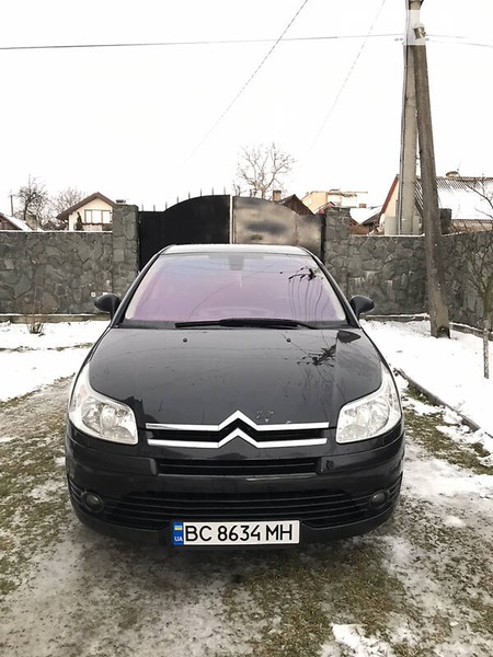 Citroen C4 2005  випуску Львів з двигуном 1.6 л бензин хэтчбек механіка за 4850 долл. 