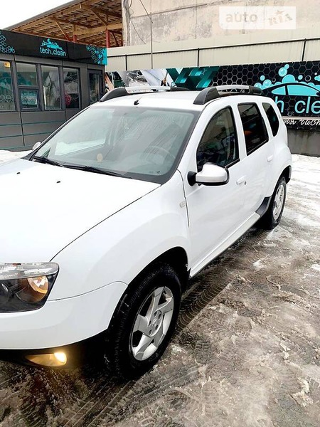 Dacia Duster 2012  випуску Івано-Франківськ з двигуном 1.5 л дизель позашляховик  за 8400 долл. 