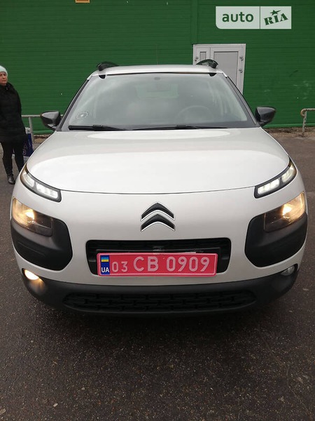 Citroen C4 Picasso 2015  випуску Житомир з двигуном 1.6 л дизель позашляховик механіка за 11650 долл. 