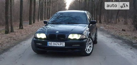 BMW 320 2001  випуску Дніпро з двигуном 2 л дизель седан механіка за 4999 долл. 