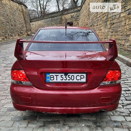 Mitsubishi Lancer 2006  випуску Миколаїв з двигуном 1.6 л  седан механіка за 5000 долл. 