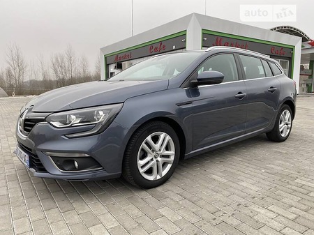 Renault Megane 2018  випуску Полтава з двигуном 1.5 л дизель універсал автомат за 14500 долл. 