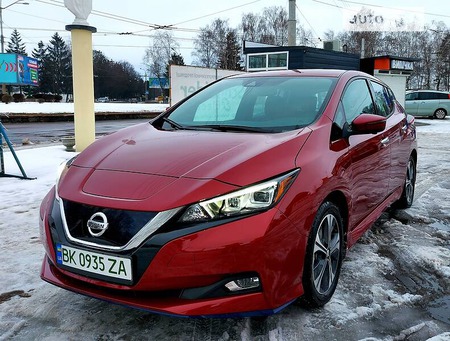 Nissan Leaf 2020  випуску Рівне з двигуном 0 л електро хэтчбек автомат за 34000 долл. 