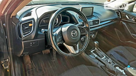 Mazda 3 2016  випуску Херсон з двигуном 2 л бензин хэтчбек автомат за 9999 долл. 