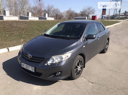 Toyota Corolla 2007  випуску Дніпро з двигуном 1.6 л бензин седан автомат за 7000 долл. 