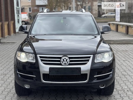 Volkswagen Touareg 2009  випуску Хмельницький з двигуном 3 л дизель позашляховик автомат за 12999 долл. 