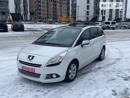 Peugeot 5008 2011  випуску Луцьк з двигуном 1.6 л бензин мінівен механіка за 8500 долл. 