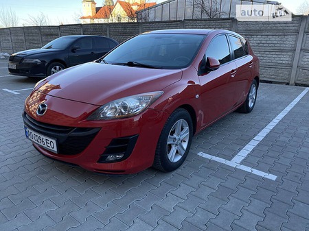 Mazda 3 2010  випуску Ужгород з двигуном 2.2 л дизель хэтчбек механіка за 7700 долл. 