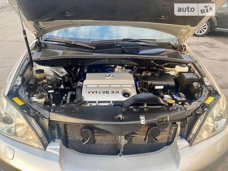 Lexus RX 330 2006  випуску Дніпро з двигуном 3.3 л бензин позашляховик  за 9100 долл. 