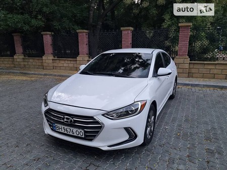 Hyundai Elantra 2017  випуску Одеса з двигуном 2 л бензин седан автомат за 8500 долл. 