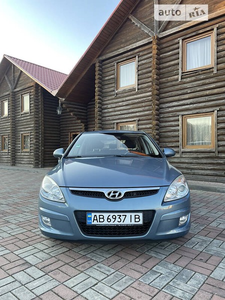 Hyundai i30 2007  випуску Вінниця з двигуном 1.6 л дизель хэтчбек механіка за 5699 долл. 