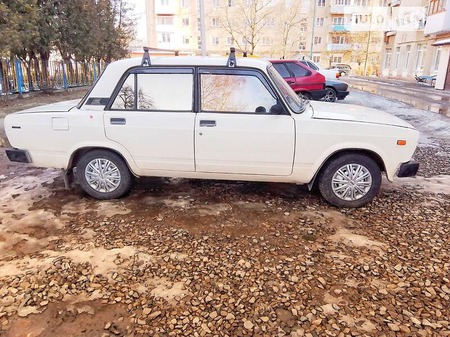 Lada 2105 1993  випуску Івано-Франківськ з двигуном 1.3 л бензин седан механіка за 1550 долл. 