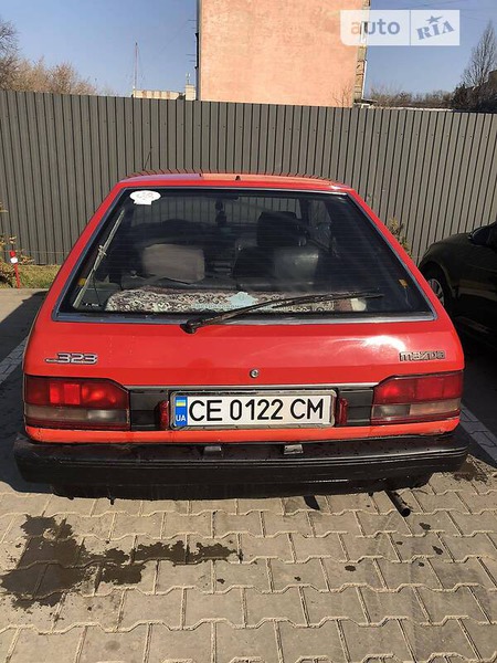 Mazda 323 1988  випуску Чернівці з двигуном 0 л бензин хэтчбек механіка за 1250 долл. 