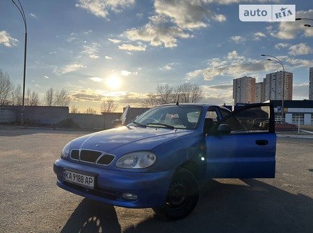 Daewoo Lanos 2007  випуску Київ з двигуном 1.5 л бензин седан механіка за 3000 долл. 