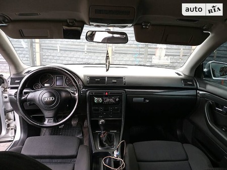 Audi A4 Limousine 2001  випуску Ужгород з двигуном 2.5 л дизель седан механіка за 5000 долл. 