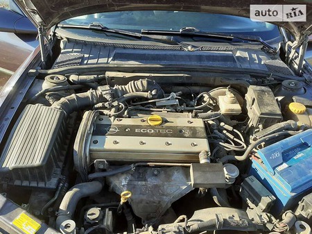 Opel Vectra 1997  випуску Луцьк з двигуном 1.8 л бензин седан механіка за 3600 долл. 