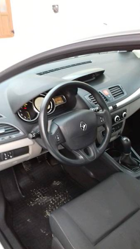 Renault Megane 2011  випуску Чернівці з двигуном 1.5 л дизель хэтчбек механіка за 8500 долл. 