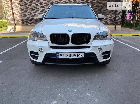 BMW X5 2013  випуску Львів з двигуном 3 л бензин позашляховик  за 16000 долл. 