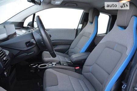 BMW i3 2020  випуску Київ з двигуном 0 л електро седан автомат за 35000 євро 
