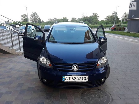 Volkswagen Golf Plus 2008  випуску Івано-Франківськ з двигуном 2 л бензин хэтчбек механіка за 9800 долл. 