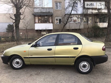 Daewoo Lanos 2006  випуску Ужгород з двигуном 0 л газ седан механіка за 1400 долл. 