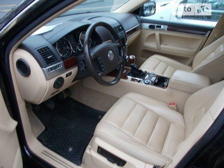 Volkswagen Touareg 2005  випуску Івано-Франківськ з двигуном 0 л дизель позашляховик механіка за 11600 долл. 