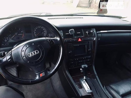 Audi A8 2000  випуску Київ з двигуном 4.2 л бензин седан автомат за 3200 долл. 
