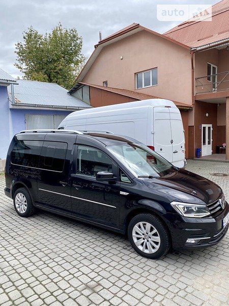 Volkswagen Caddy 2015  випуску Ужгород з двигуном 2 л дизель універсал автомат за 18500 долл. 