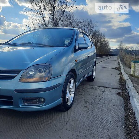 Nissan Almera 2001  випуску Одеса з двигуном 2 л  мінівен автомат за 4000 долл. 