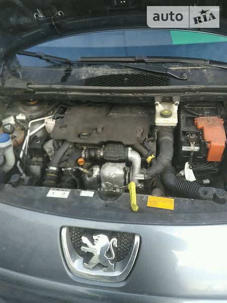Peugeot Partner 2011  випуску Львів з двигуном 1.6 л дизель мінівен механіка за 7999 долл. 