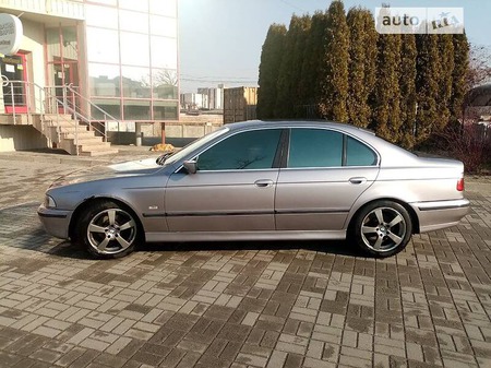 BMW 520 1997  випуску Запоріжжя з двигуном 2 л бензин седан автомат за 6800 долл. 