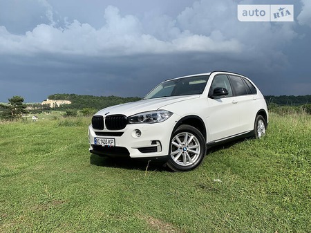 BMW X5 2014  випуску Львів з двигуном 3 л бензин позашляховик автомат за 29999 долл. 