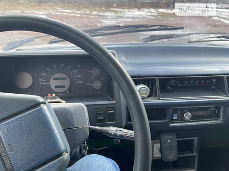 Nissan Prairie 1986  випуску Львів з двигуном 1.8 л бензин мінівен механіка за 650 долл. 