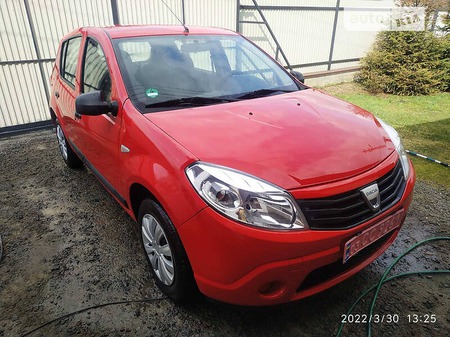 Dacia Sandero 2009  випуску Луцьк з двигуном 1.2 л бензин хэтчбек механіка за 4300 долл. 