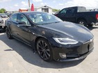 Tesla S 01.04.2022