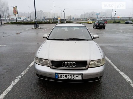 Audi A4 Limousine 2000  випуску Львів з двигуном 1.9 л дизель універсал механіка за 3800 долл. 