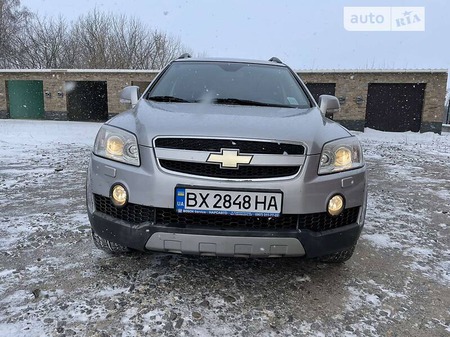 Chevrolet Captiva 2007  випуску Хмельницький з двигуном 2 л  позашляховик автомат за 8999 долл. 